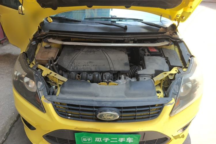 Used Ford Focus 2011 Hatchback 2.0L Manual Sport Model Engine Bay