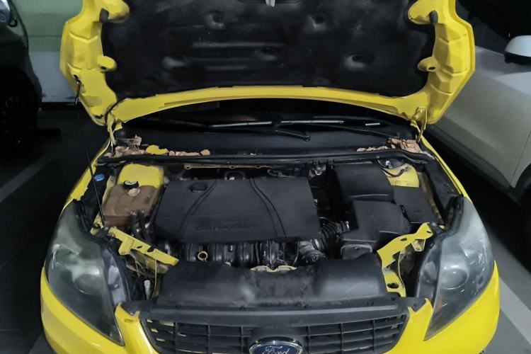 Used Ford Focus 2011 Hatchback 2.0L Manual Sport Model Engine Bay