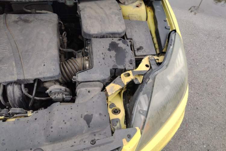 Used Ford Focus 2011 Hatchback 1.8L Automatic Fashion Edition Engine Bay Left