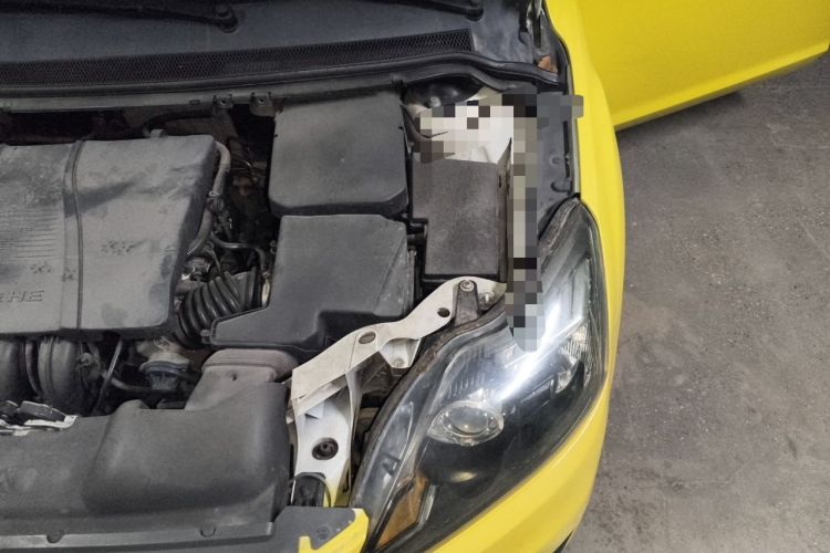 Used Ford Focus 2011 Hatchback 1.8L Automatic Fashion Edition Engine Bay Left