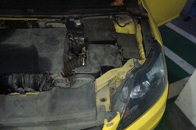 Used Ford Focus 2011 Hatchback 1.8L Automatic Fashion Edition Engine Bay Left