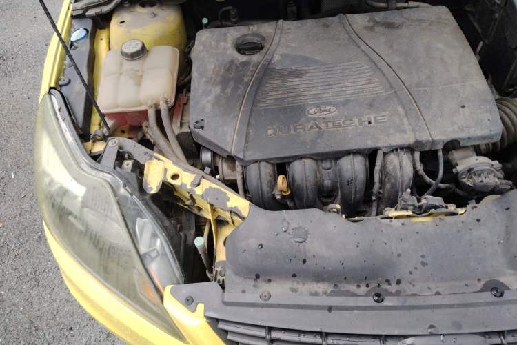 Used Ford Focus 2011 Hatchback 1.8L Automatic Fashion Edition Engine Bay Right
