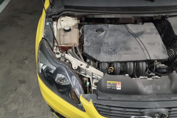 Used Ford Focus 2011 Hatchback 1.8L Automatic Fashion Edition Engine Bay Right