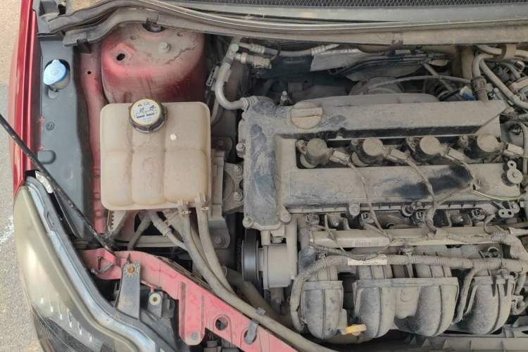 Used Ford Focus 2011 Hatchback 1.8L Automatic Fashion Edition Engine Bay Right