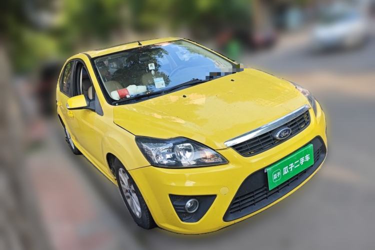 Used Ford Focus 2011 Hatchback 1.8L Automatic Fashion Edition Front Right 45 Deg