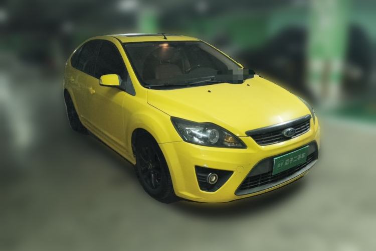 Used Ford Focus 2011 Hatchback 1.8L Automatic Fashion Edition Front Right 45 Deg