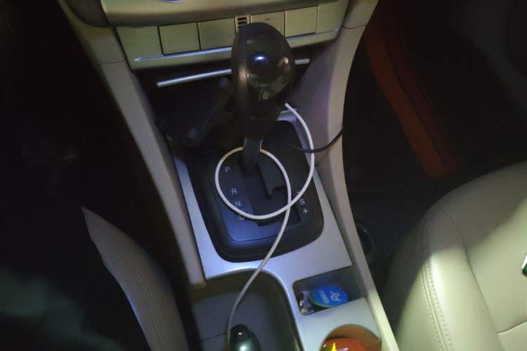 Used Ford Focus 2011 Hatchback 1.8L Automatic Fashion Edition Gear Lever