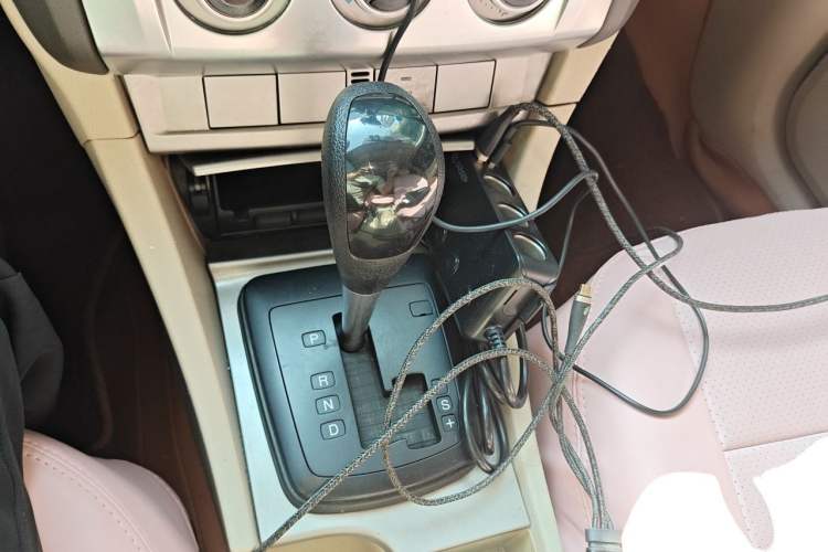 Used Ford Focus 2011 Hatchback 1.8L Automatic Fashion Edition Gear Lever