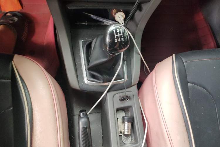 Used Ford Focus 2011 Hatchback 1.8L Manual Comfort Model Gear Lever