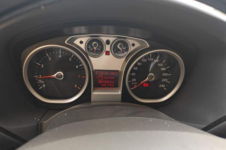 Used Ford Focus 2011 Hatchback 1.8L Automatic Fashion Edition Instrument Cluster