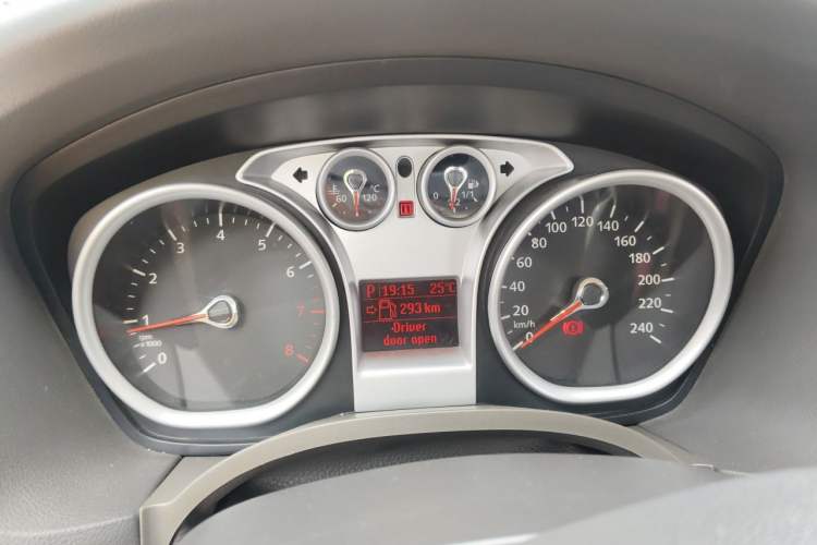 Used Ford Focus 2011 Hatchback 1.8L Automatic Fashion Edition Instrument Cluster