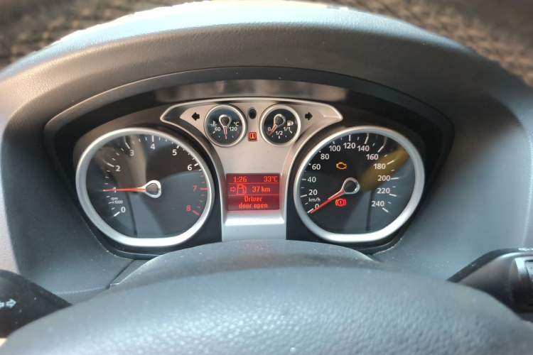 Used Ford Focus 2011 Hatchback 2.0L Manual Sport Model Instrument Cluster