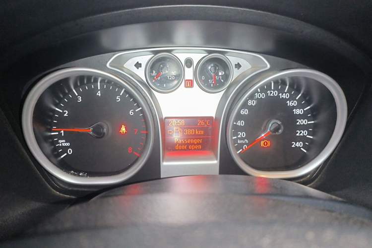 Used Ford Focus 2011 Hatchback 2.0L Manual Sport Model Instrument Cluster