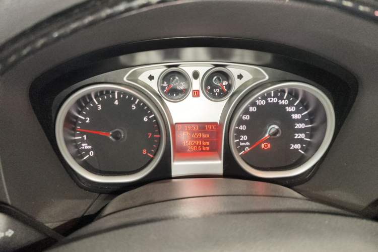Used Ford Focus 2011 Hatchback 1.8L Automatic Fashion Edition Instrument Cluster