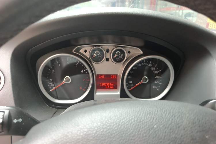 Used Ford Focus 2011 Hatchback 2.0L Manual Sport Model Instrument Cluster
