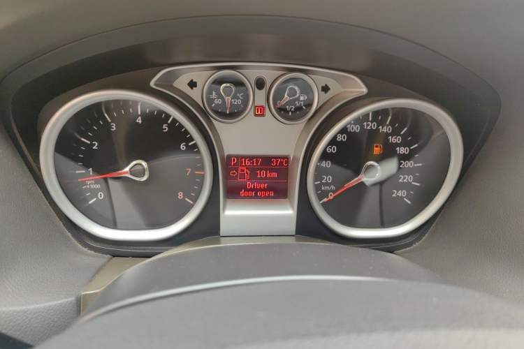 Used Ford Focus 2011 Hatchback 1.8L Automatic Fashion Edition Instrument Cluster