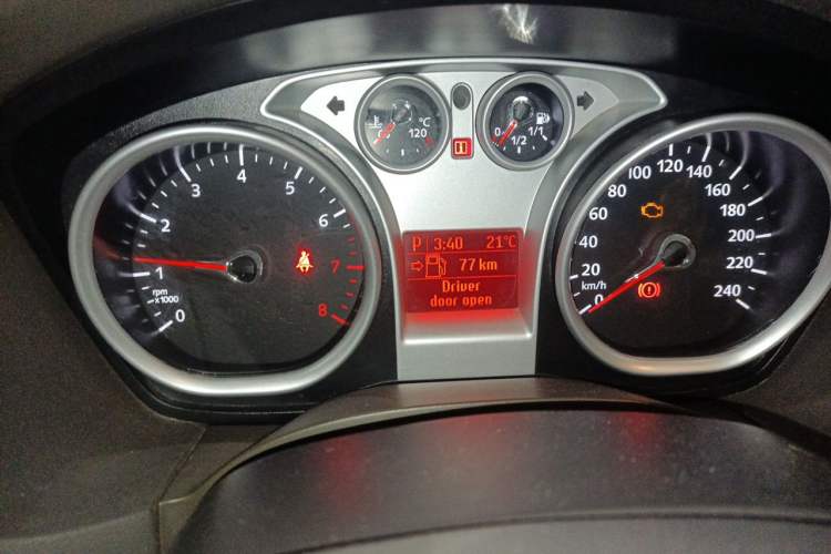 Used Ford Focus 2011 Hatchback 1.8L Automatic Fashion Edition Instrument Cluster