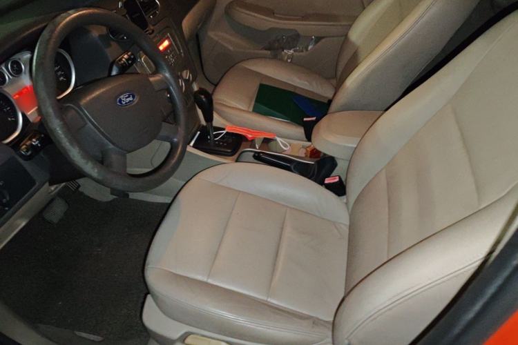 Used Ford Focus 2011 Hatchback 1.8L Automatic Fashion Edition Left Front Seat