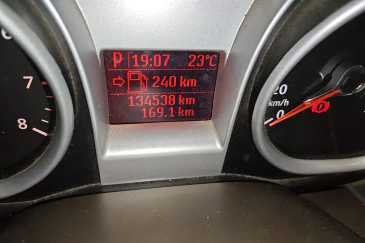 Used Ford Focus 2011 Hatchback 1.8L Automatic Fashion Edition Odometer Close Up