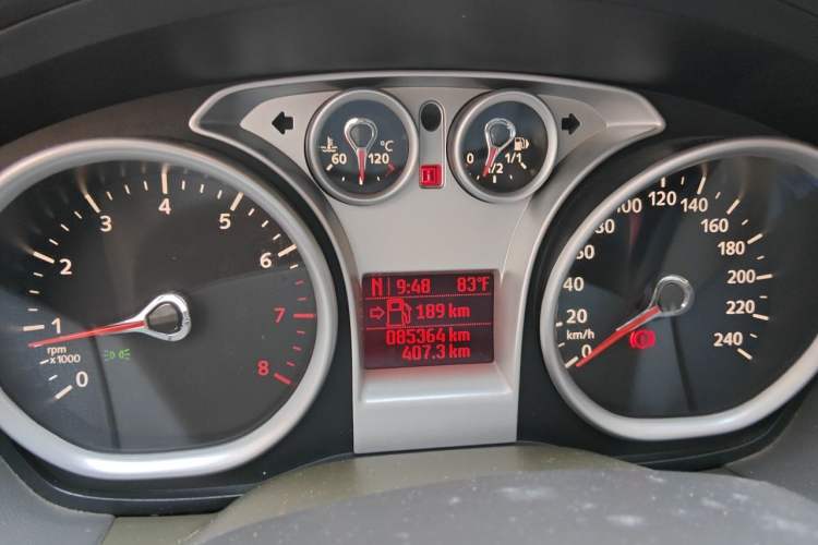 Used Ford Focus 2011 Hatchback 1.8L Automatic Fashion Edition Odometer Close Up