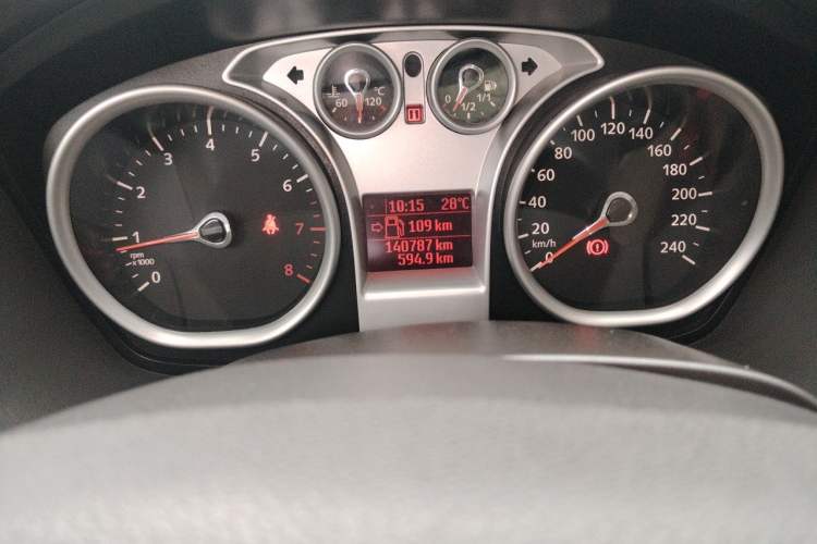 Used Ford Focus 2011 Hatchback 1.8L Automatic Fashion Edition Odometer Close Up