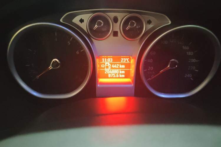 Used Ford Focus 2011 Hatchback 1.8L Automatic Fashion Edition Odometer Close Up