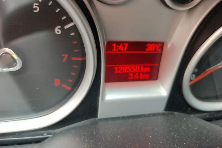 Used Ford Focus 2011 Hatchback 2.0L Manual Sport Model Odometer Close Up