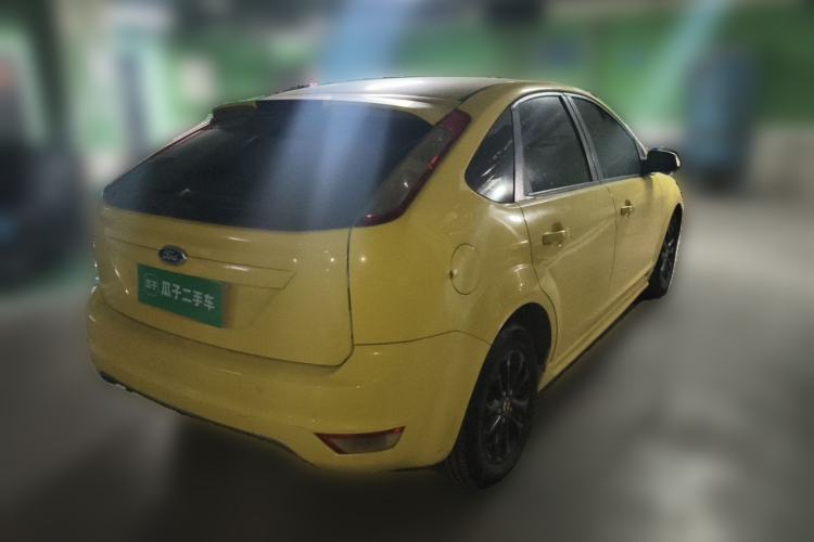 Used Ford Focus 2011 Hatchback 1.8L Automatic Fashion Edition Rear Right 45 Deg