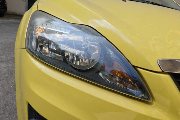 Used Ford Focus 2011 Hatchback 1.8L Automatic Fashion Edition Right Front Headlight