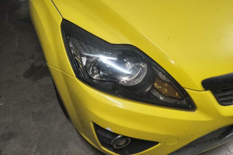 Used Ford Focus 2011 Hatchback 1.8L Automatic Fashion Edition Right Front Headlight