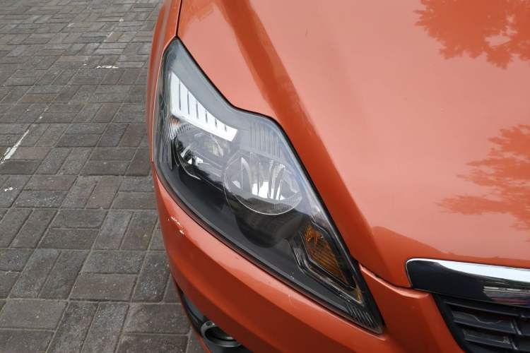 Used Ford Focus 2011 Hatchback 1.8L Automatic Fashion Edition Right Front Headlight