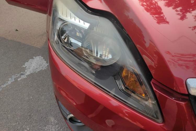 Used Ford Focus 2011 Hatchback 1.8L Automatic Fashion Edition Right Front Headlight