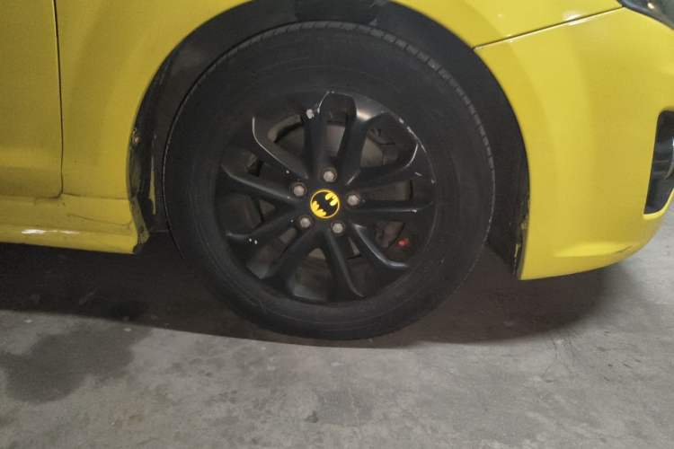 Used Ford Focus 2011 Hatchback 1.8L Automatic Fashion Edition Right Front Wheel Hub