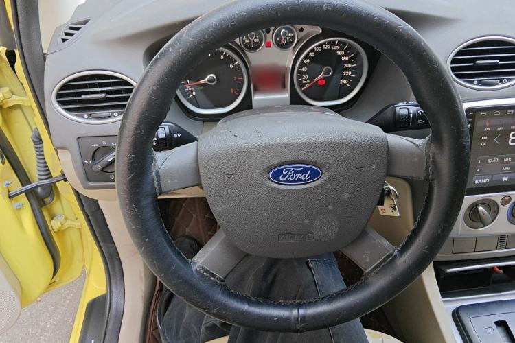 Used Ford Focus 2011 Hatchback 1.8L Automatic Fashion Edition Steering Wheel
