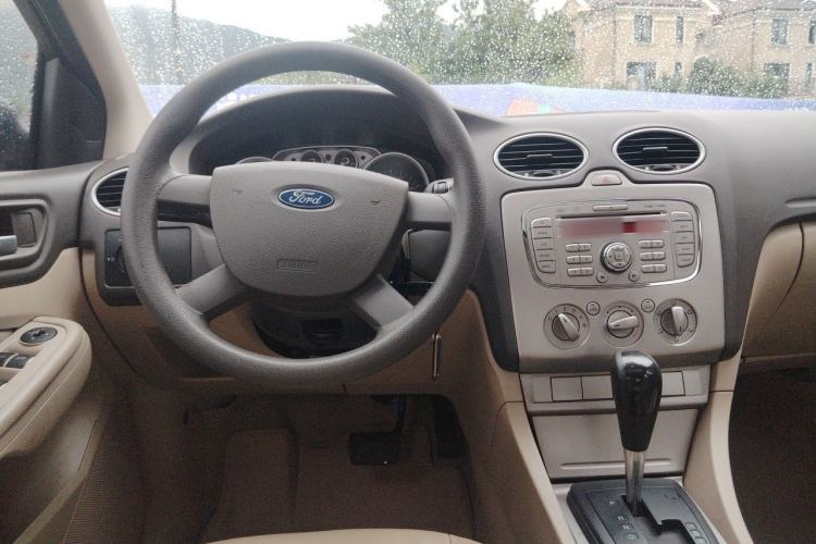 Used Ford Focus 2011 Hatchback 1.8L Automatic Fashion Edition Steering Wheel