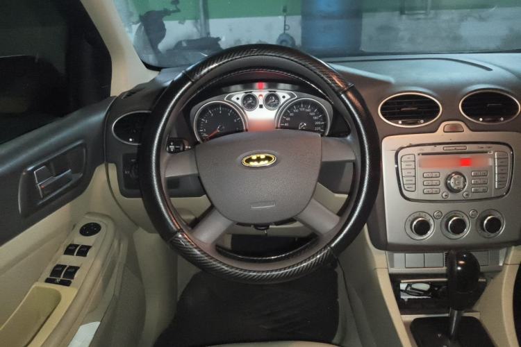 Used Ford Focus 2011 Hatchback 1.8L Automatic Fashion Edition Steering Wheel