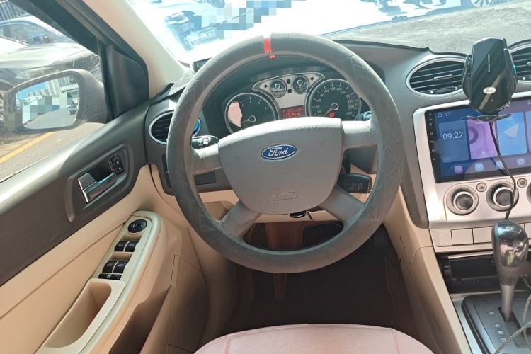 Used Ford Focus 2011 Hatchback 1.8L Automatic Fashion Edition Steering Wheel