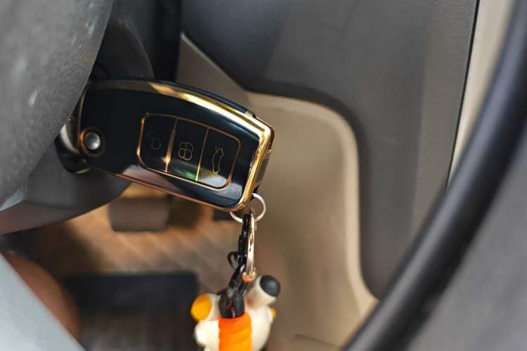 Used Ford Focus 2011 Hatchback 1.8L Automatic Fashion Edition Vehicle Key