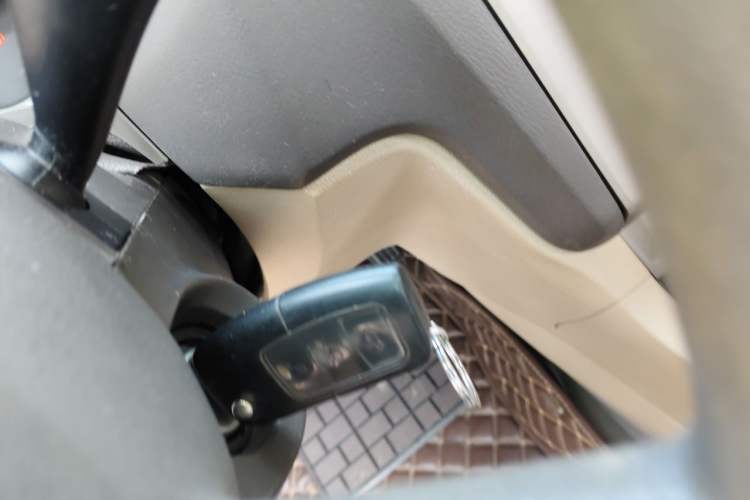 Used Ford Focus 2011 Hatchback 1.8L Automatic Fashion Edition Vehicle Key