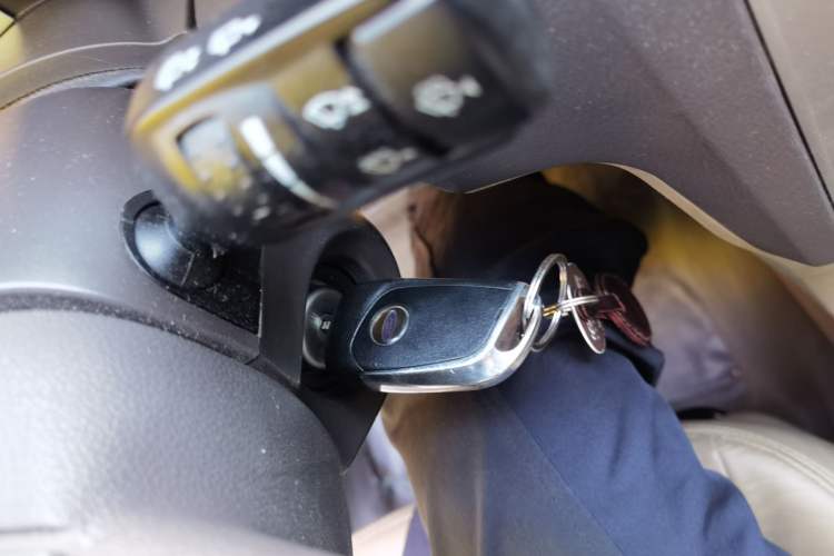 Used Ford Focus 2011 Hatchback 1.8L Automatic Fashion Edition Vehicle Key