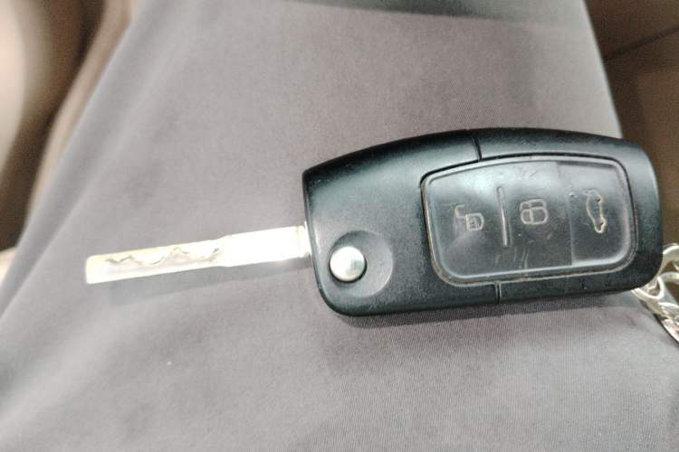 Used Ford Focus 2011 Hatchback 1.8L Automatic Fashion Edition Vehicle Key