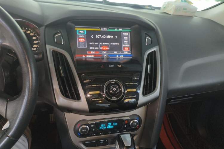 Used Ford Focus 2012 Sedan 1.6L Automatic Fashion Edition Audio And AC Panel