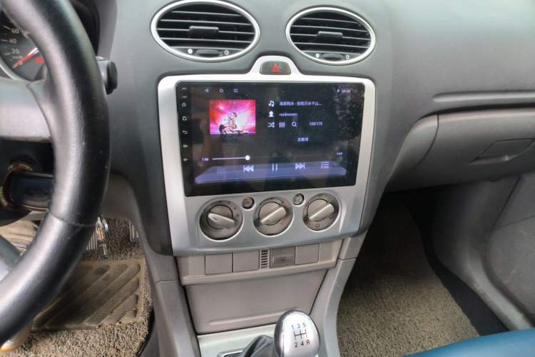 Used Ford Focus 2012 Hatchback Classic 1.8L Manual Base Model Audio And AC Panel