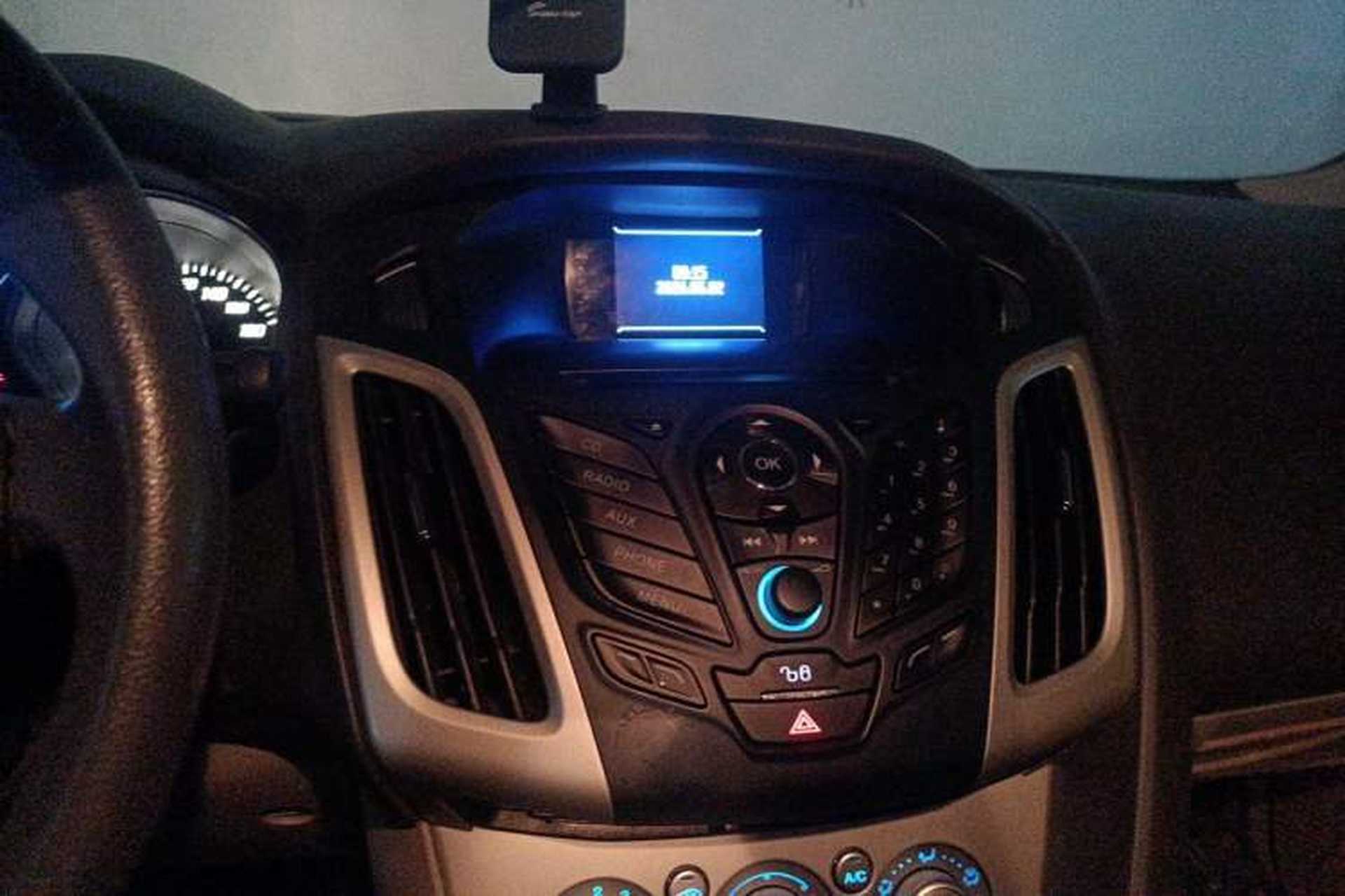 Used Ford Focus 2012 Sedan 1.6L Automatic Comfort Model Audio And AC Panel