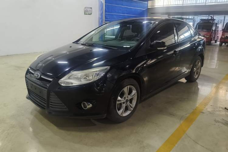 Used Ford Focus 2012 Sedan 1.6L Automatic Fashion Edition Guazi used car, China used car export, Used car for sale, Used Ford cars, Cheapest cars for sale