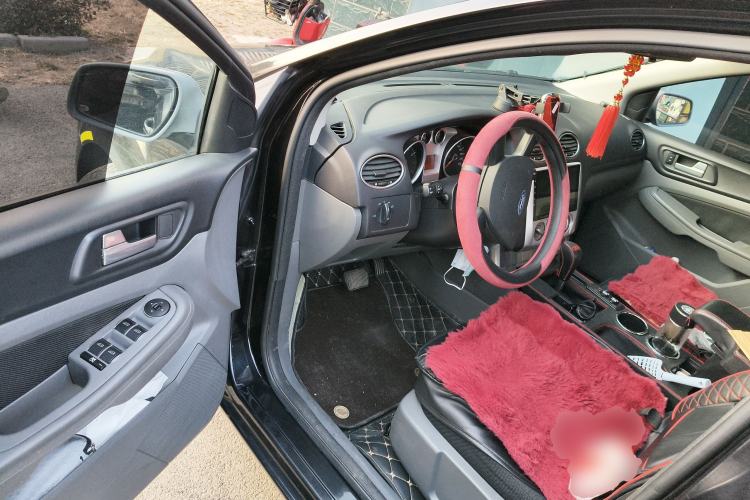 Used Ford Focus 2012 Hatchback Classic 1.8L Automatic Base Model Driver Seat