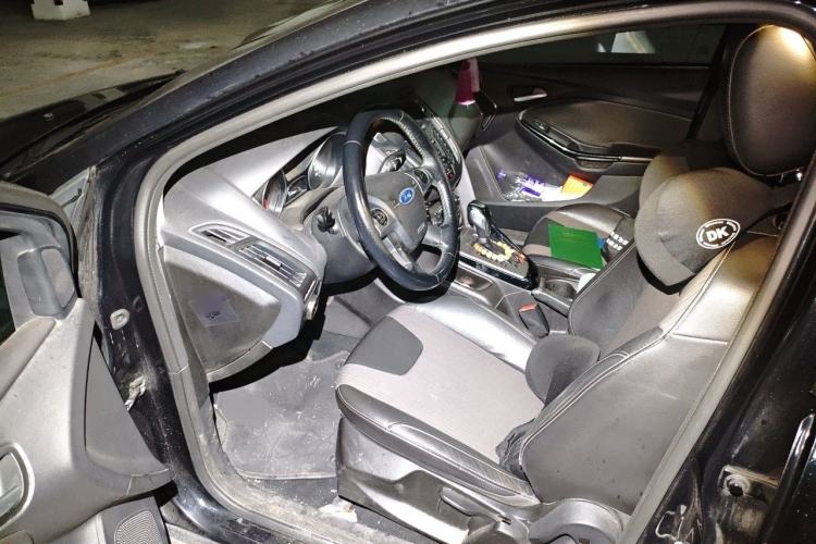 Used Ford Focus 2012 Sedan 1.6L Automatic Fashion Edition Driver Seat