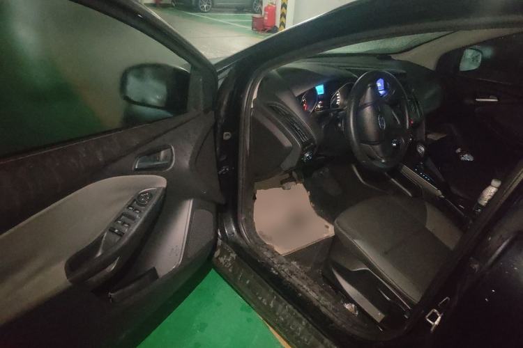 Used Ford Focus 2012 Hatchback 1.6L Automatic Comfort Model Driver Seat