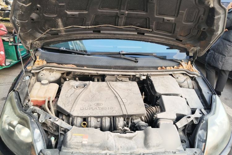 Used Ford Focus 2012 Hatchback Classic 1.8L Automatic Base Model Engine Bay