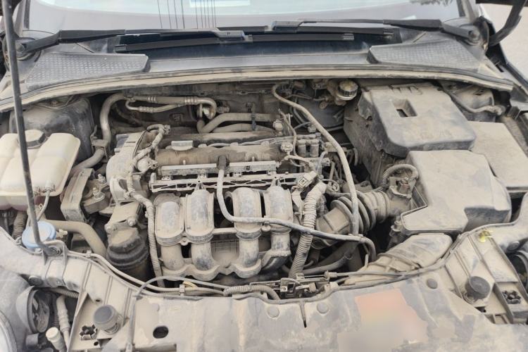 Used Ford Focus 2012 Sedan 1.6L Automatic Fashion Edition Engine Bay